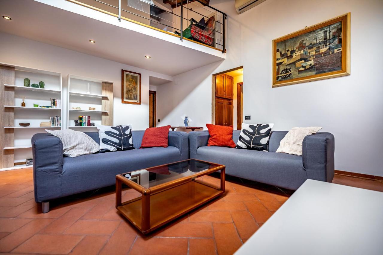Yid Vellutini Apartment Florenz